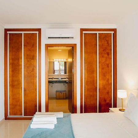 Stylish 6 Bedroom Villa Princesa - Hot Tub - Heated Pool - Near Beach & Waterparks Playa Blanca  Eksteriør bilde