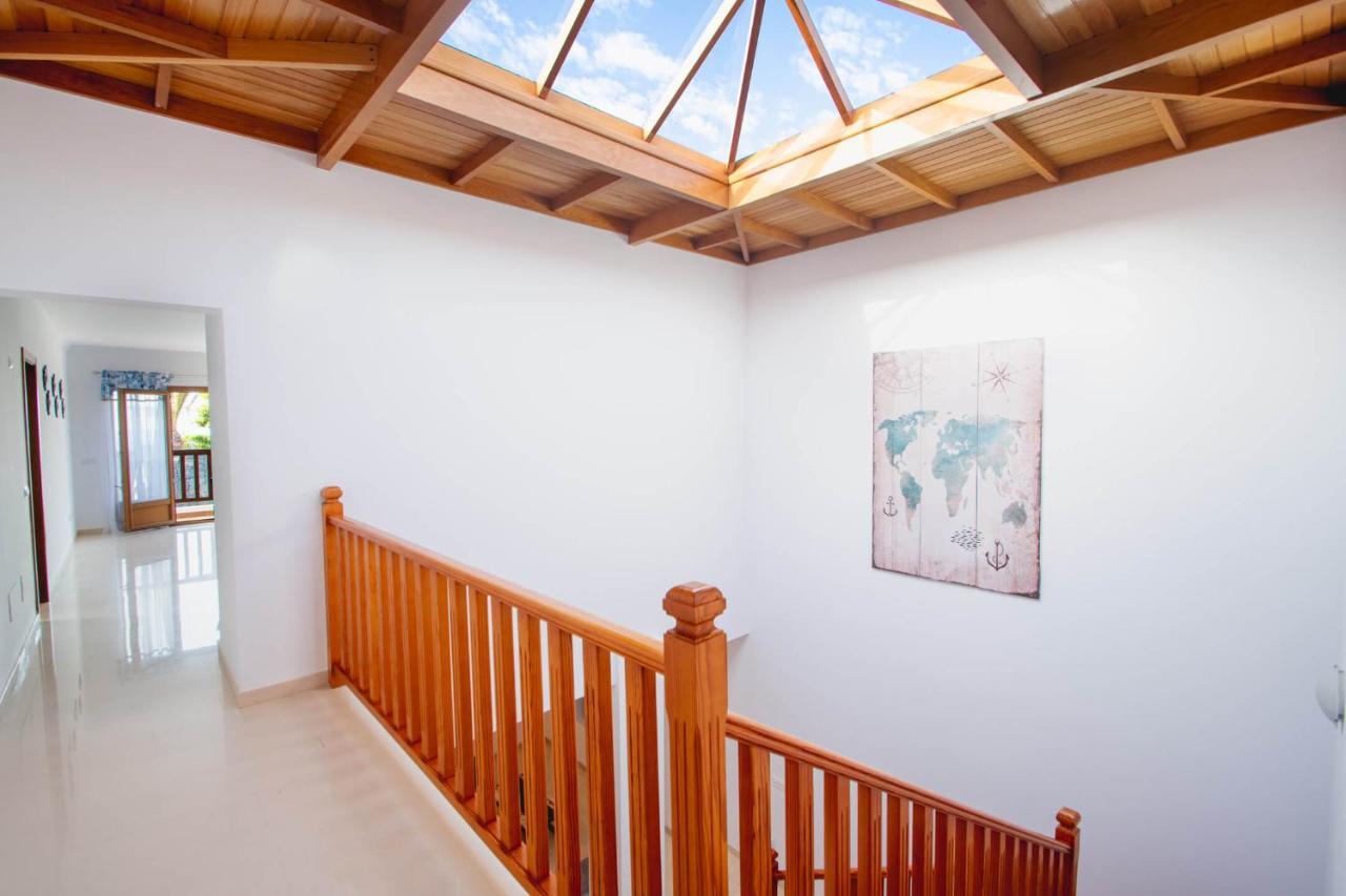 Stylish 6 Bedroom Villa Princesa - Hot Tub - Heated Pool - Near Beach & Waterparks Playa Blanca  Eksteriør bilde