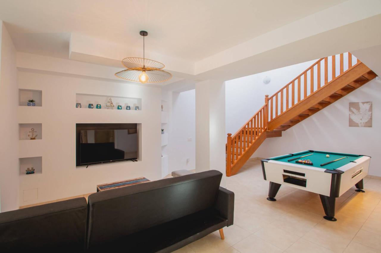 Stylish 6 Bedroom Villa Princesa - Hot Tub - Heated Pool - Near Beach & Waterparks Playa Blanca  Eksteriør bilde